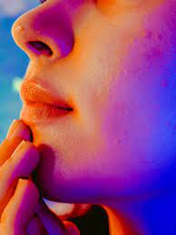 A person should sterilize the tweezers with alcohol and cleanse the skin and hands with soap and water before tweezing. 12 Common Face Bumps And How To Deal With Them Self
