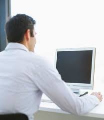 The promise that online dating would help you save time by helping you connect with thousands of local singles is an illusion, an illusion sold to introverted nerds eager to buy the men are like the golden retriever in up, constantly seeing artificially attractive women in pictures on every dating site. Online Dating Profile Tips Best Online Dating Profile