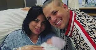 La Peky y Dayran Perdomo presentan a su bebé Aaron