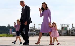 (photo by matt porteous/kensington palace via getty images). Putera William Kate Middleton Timang Anak Ketiga Gempak