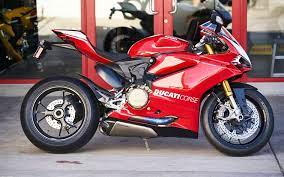 Easy Motorcycle Cleaning And Polishing Guide 2020 Biker Rated