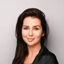 Daniela Abu's Instagram, Twitter & Facebook