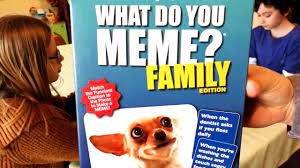 300 caption cards, 65 photo cards, instructions and an easel for displaying meme perfect for parties, family game nights, holidays, reunions and more. What Do You Meme Family Edition Instructions Review And Gameplay Youtube