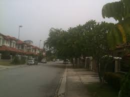 Pretty much another hypermarket and some cart stalls along the corridor, pak li kopitiam seemed. Semi Detached For Sale At Kemuning Utama Palma Kemuning Utama Land