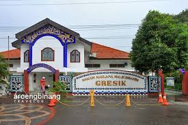 Gresik juga punya gunung kapur yang mempesona. Tempat Wisata Di Gresik