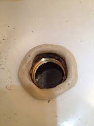 The clawfoot bathtub or the clawfoot tub was considered a luxury item in the late nineteenth century, originally made from cast iron and lined with porcelain. How To Replace A Drain Assembly On A Claw Foot Tub B C Guides