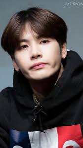 Pin De Valentina Em Jackson Wang Dancarino Roupas