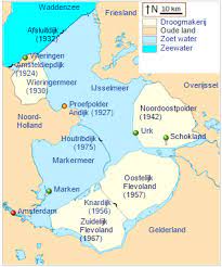 It was constructed between 1927 and 1932 and runs from den oever in north holland province to the village of zurich in. How The Dutch Created A Lake In 1932 Dutch Language Blog