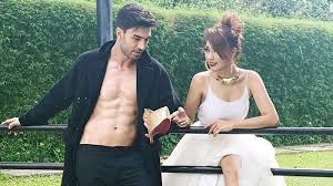 Meski Sudah Bercerai Artis Ini Rujuk Kembali Sampai Rela Jadi Yang Kedua Artis Bikini Perceraian