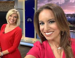 Everyone be sure to wish Amanda Barren...