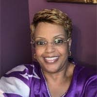 Roxanne Bennett's Instagram, Twitter & Facebook