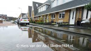 Terwijl anderen campagne voeren, eiste de groene economie me volledig op de afgelopen 2 dagen. Wateroverlast Blijkt Nog Niet Opgelost Probleem Voor Gemeente Sliedrecht24