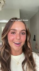 Madelyn Cannon's Instagram, Twitter & Facebook