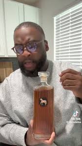 SIR DAVIS whiskey by...