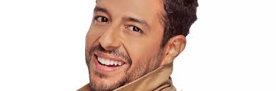 والملك الماليزي يحث الحكومة على تسريع عملية التطعيم لتحقيق مناعة القطيع. Ù…Ø­Ù…Ø¯ Ø­Ù…Ø§Ù‚ÙŠ ÙˆÙ…Ø­Ù…ÙˆØ¯ Ø§Ù„Ø¹Ø³ÙŠÙ„ÙŠ ÙŠÙ‚Ø¯Ù…Ø§Ù† Ø¹Ø±Ø¶Ø§ ØºÙ†Ø§Ø¦ÙŠØ§ Ù…Ù…ÙŠØ²Ø§ Ø¹Ù„Ù‰ Ù…Ø³Ø±Ø­ ÙƒÙˆÙƒØ§ ÙƒÙˆÙ„Ø§ Ø¢Ø±ÙŠÙ†Ø§ Ø®Ù„Ø§Ù„ Ø¯ÙŠØ³Ù…Ø¨Ø± Ø­Ù„ÙˆØ©