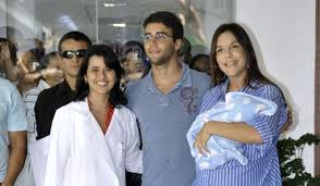 Ivete sangalo cai na gargalhada ao mostrar vídeo de filhas gêmeas usando filtro. Ivete Sangalo Escolhe Os Padrinhos De Seu Filho Marcelo Virgula