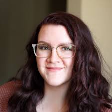 Amanda Huml's Instagram, Twitter & Facebook