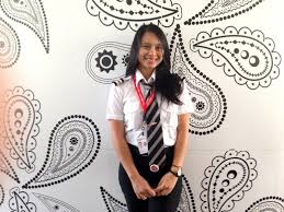 #airasiaforeveryone tweet @ava_airasia for customer support. Mengenal Jessica Co Pilot Cantik Airasia Indonesia