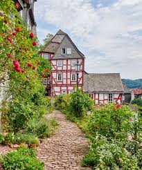 Chartered, according to tradition, in 1211, it became the seat of. Marburg Stadt Land Tourismus