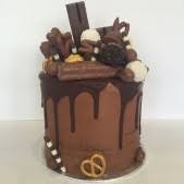 Covered in white fondant icing decorated with a scalloped gold. No Fondant Cakes Fondant Free Cakes Cakes By Robin