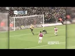 Arsenal vs manchester united match reaction trclips.com/video/etur44hkrlo/video.html. Arsenal 3 X 1 Manchester United Campeonato Ingles 2001 2002 Youtube
