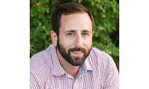 Warren Everson's Instagram, Twitter & Facebook