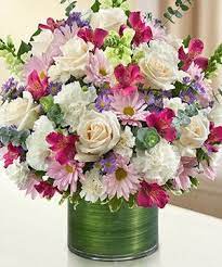 Find out if it's the perfect gift baskets store for you now! P4 Sympathy Flower Delivery In Denver Colorado Veldkamp S Flowers Floristas Feliz Aniversario Com Flores Arranjos De Flores