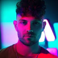 Jan Franco's Instagram, Twitter & Facebook