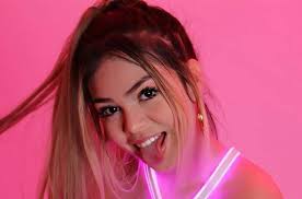 Só aqui você encontra as melhores músicas mc melody e lançamentos de sucessos do momento! Foto De Mc Melody Com Biquini Causa Polemica E Divide Opinioes Na Web Pagina Do Estado
