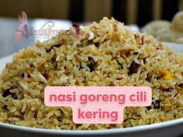 Nasi yang digoreng bersama kicap dan ramuan lain mengikut selera senang disediakan dan tidak memerlukan lauk tambahan, kecuali telur goreng. Resepi Nasi Goreng Cili Kering Potong Resepimyresepi Boloit Com