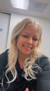 Hello, from Texas! I'm Sandra and something to know about me is I love  being whole food plant based.