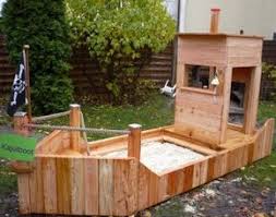 Kajutboot Mit Sandkasten Kinder Spielplatz Garten Sandkasten Garten Garten Spielplatz