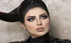 أعلنت ابنة الفنانة نادية العراقية تدهور الحالة الصحية لوالدتها، مُطالبة الجمهور بالدعاء لها. ÙÙŠØ¯ÙŠÙˆ Ù†Ø§Ø¯Ø± Ù„Ù€ Ø­Ù„ÙŠÙ…Ø© Ø¨ÙˆÙ„Ù†Ø¯ ÙŠØ¸Ù‡Ø± Ù…Ù„Ø§Ù…Ø­Ù‡Ø§ Ù‚Ø¨Ù„ ÙˆØ¨Ø¹Ø¯ Ø¹Ù…Ù„ÙŠØ§Øª Ø§Ù„ØªØ¬Ù…ÙŠÙ„ Jadeedoha