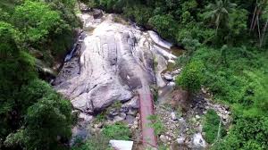 Air terjun berikutnya berada di kawasan wisata gunung api purba nglanggeran dan disebut dengan curug gedhe. Batu Ampar Kuala Kangsar Perak Youtube