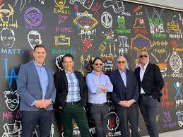 Dream Big at the #LADreamWall ✨ World famous street artist Gregory Siff  created a 60-foot love song for the City of Angels with this stunning wall  mural at the brand new The