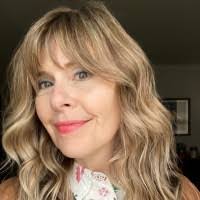 Theresa Messenger's Instagram, Twitter & Facebook