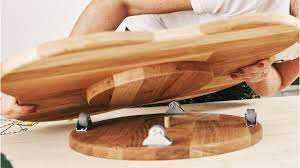 Plateau tournant en bois pour fromages etc okado des cadeaux. Plateau Tournant A Construire Soi Meme Grace A Ce Plateau Tout Le Monde Accede A Tous Les Plats Bosch D Plateau Tournant Plateau Projets De Bricolage Bois