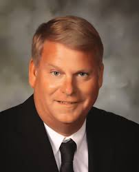 community build in g th ro u g h com m unity banking • foresig h t fin a n  cial group •