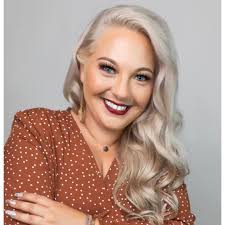 Give yourself the gift of gorgeous: ✨ $5 off your first Glam Bag 💄 Viral  beauty from top brands 🎉 Personalized beauty picks every month