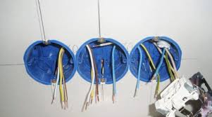 Elektrik tesisat hesap aydınlatma hesap toplakmala kompanzasyon elektrik proje hazırlama. Alcipanda Priz Kurulumu Malzemenin Montaji Alcipanin Nasil Kurulacagi Montajin Nasil Yapilacagi
