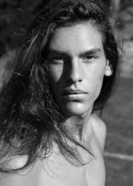 Men generally wore their hair long and flowing, in braids, or shaved. Best Hair Men Long American Indians 49 Ideas Native American Models Native American Men Native American Beauty