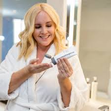 So, create a barrier between your skin and moisture loss. Dry Skin You Need These Dermalogica Products On Your Face
