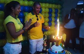 Milad alexandre mack atala (born june 3, 1968), known as alex atala, is a brazilian chef of irish and palestinian ancestry, who runs the restaurant d.o.m. Familia De Diogo Nogueira Celebra O Aniversario Do Filho Davi O Fuxico