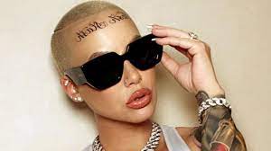Amber rose and wiz khalifa were married in 2013. Doch Fake Amber Rose Plotzlich Ohne Tattoo Auf Der Stirn Promiflash De