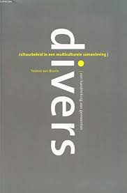 Looking for online definition of een or what een stands for? Divers Cultuurbeleid In Een Multiculturele Samenleving Buy Online In Maldives At Maldives Desertcart Com Productid 190004512