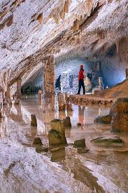Die Meistbesuchte Grotte Tolle Reiseziele Slowenien Urlaub Urlaub