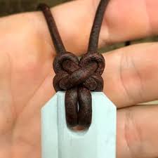 How to tie the cat s paw knot. How To Tie The Napoleon Claw Knot Youtube Jewelry Knots Jewelry Tutorials Handmade Jewelry