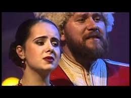 каким ты был таким ты и остался кубанский казачий хор Ukrainian Folk Song The Sun Sets Sonce Nizenko Vechir Blizenko European Music World Music Folk Song