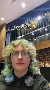 I post a video of graduation escapades too Dw 😜