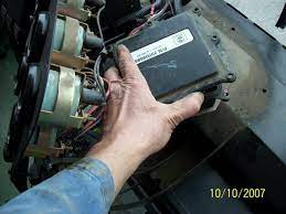 It shows the components of the circuit as simplified shapes, and the power and signal connections between the devices. Allison Automatic Transmission Wiring Mechanics Hub